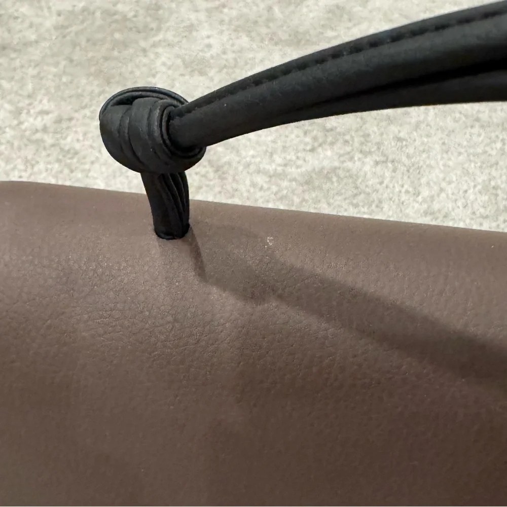 Von Holzhausen “The Handheld” Satchel Chocolate Brown and Black Trim - Picture 3 of 16